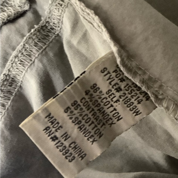 Wearables khaki green cargo short new with tag. Super soft - Picture 5 of 5